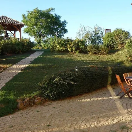 Couette-café In Beaujolais - Les Sarments 3*